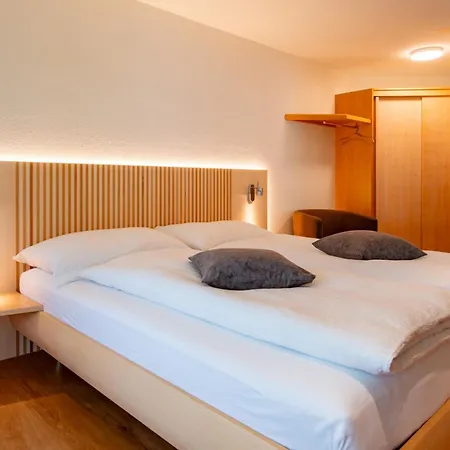 Dolce Appartement-fewo 4-bettwohnung Alphubel By Interhome Saas-Fee