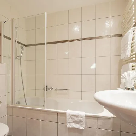 Appartement Dolce Appartement-fewo 4-bettwohnung Alphubel By Interhome *