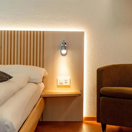 Dolce Appartement-fewo 4-bettwohnung Alphubel By Interhome